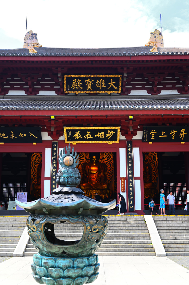 重建後的南翔寺主殿：大雄寶殿